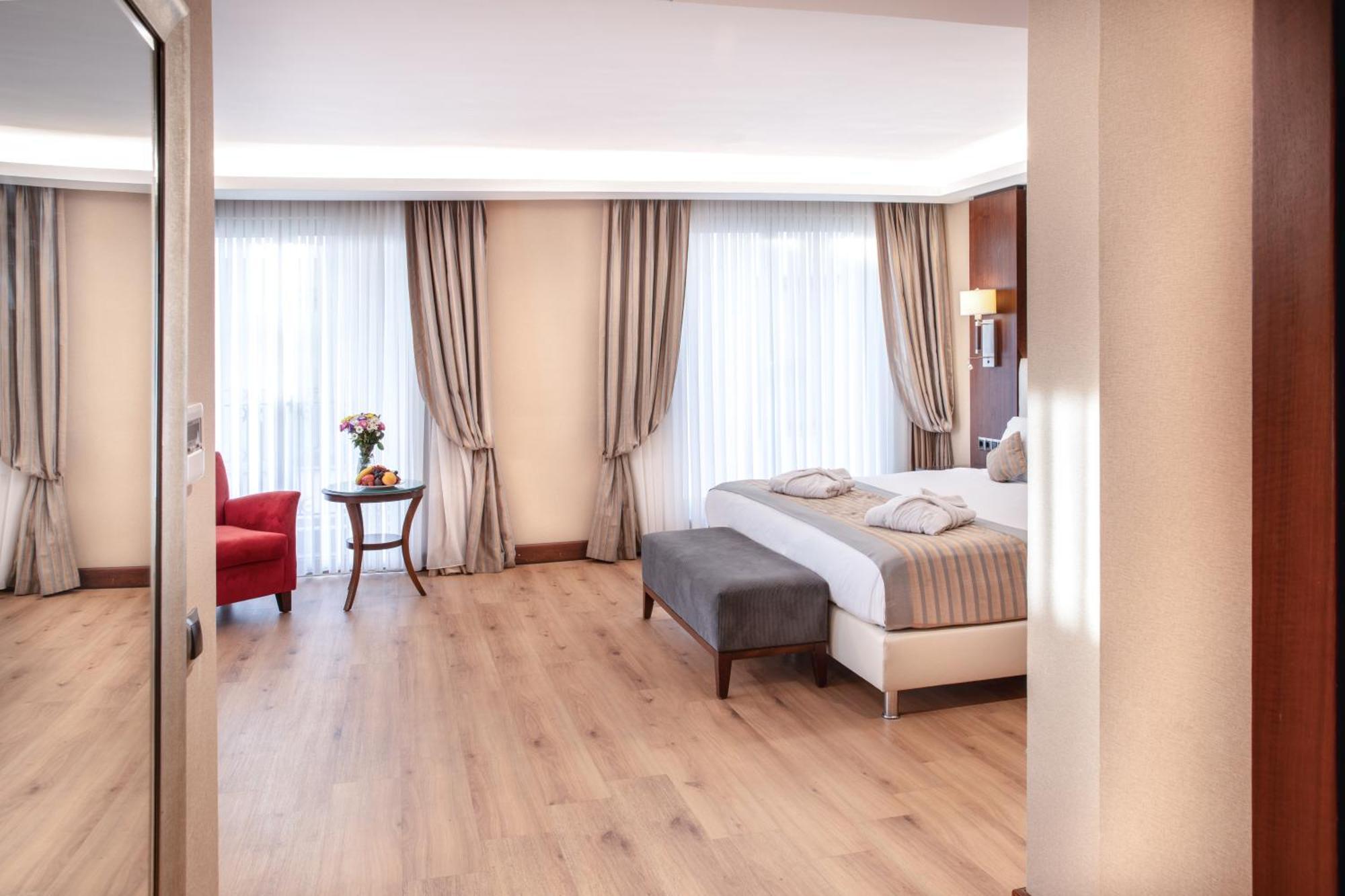 فندق اسطنبولفي  فندق وأجنحة غراند أراس المظهر الخارجي الصورة